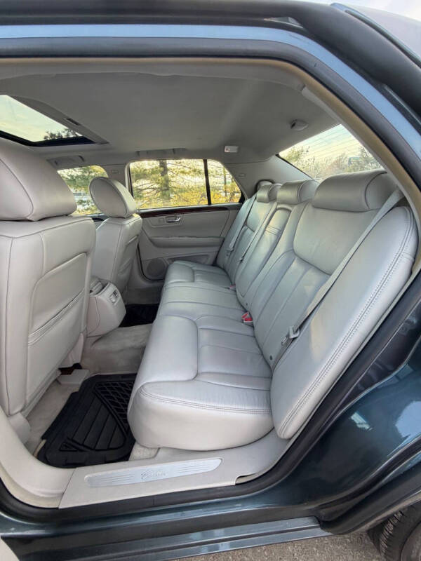 2009 Cadillac DTS Luxury 6-Passenger