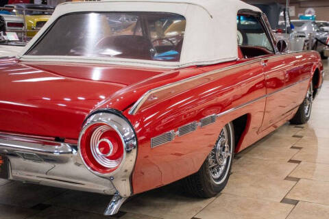 1962 Ford Thunderbird