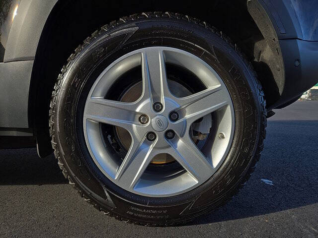 2020 Land Rover Defender 110 SE