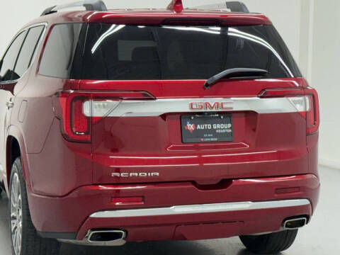 2023 GMC Acadia Denali