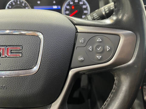 2021 GMC Acadia AT4