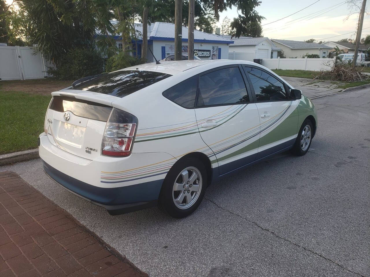 2005 Toyota Prius for sale at We Buy & Sell Cars Inc in Orlando, FL