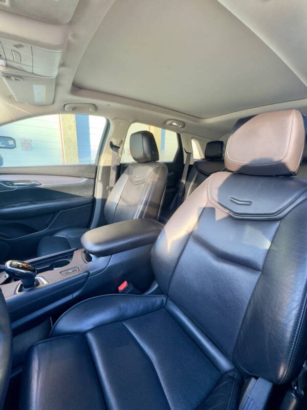 2017 Cadillac XT5 Luxury