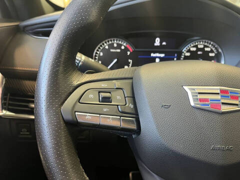 2022 Cadillac XT4 Sport