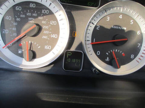 2011 Volvo C70 T5