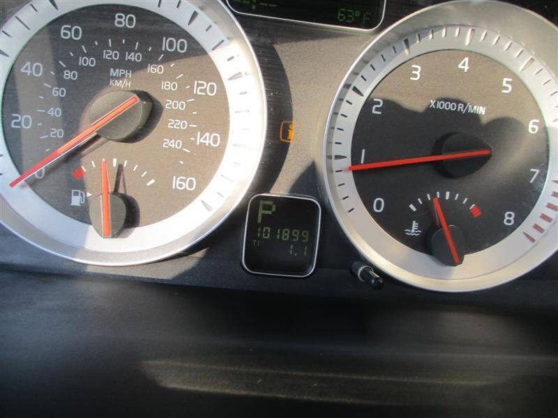 2011 Volvo C70 T5