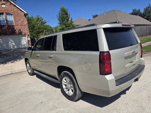 2015 Chevrolet Suburban LT
