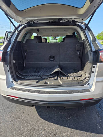 2017 Chevrolet Traverse LT