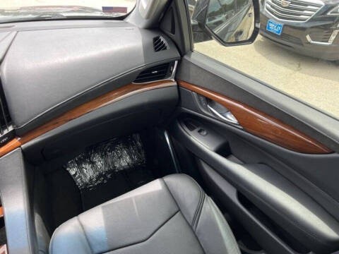 2017 Cadillac Escalade Premium Luxury