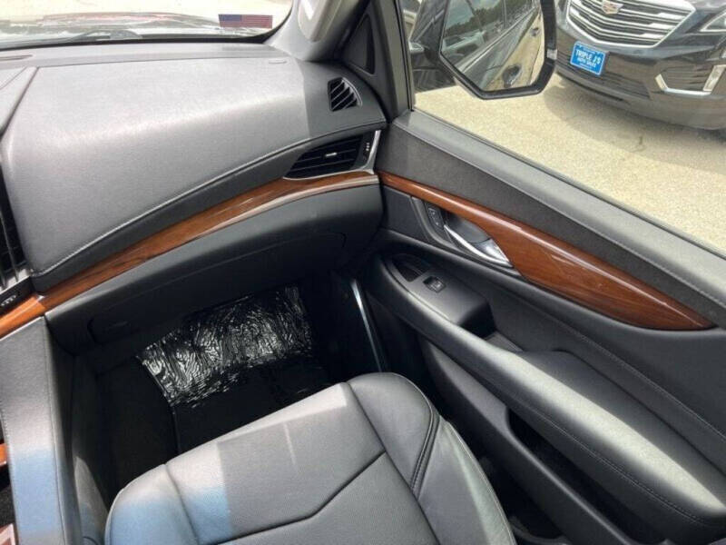 2017 Cadillac Escalade Premium Luxury