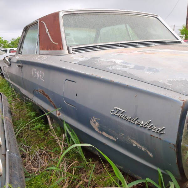 1965 Ford Thunderbird