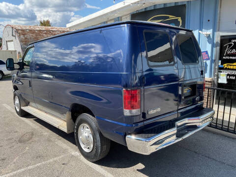 2011 Ford E-Series E-250