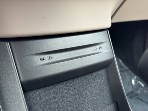 2025 Volvo EX90 Twin Performance Plus 7P