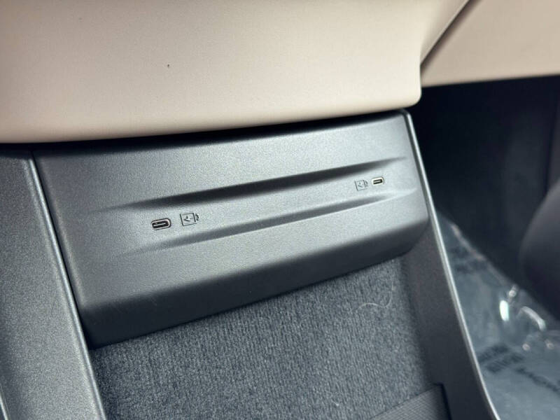 2025 Volvo EX90 Twin Performance Plus 7P