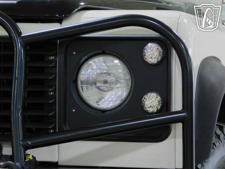 1986 Land Rover Defender