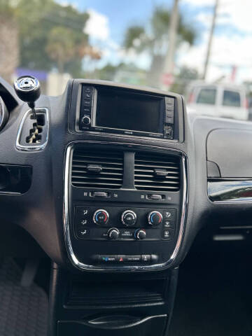 2015 Dodge Grand Caravan SE Plus