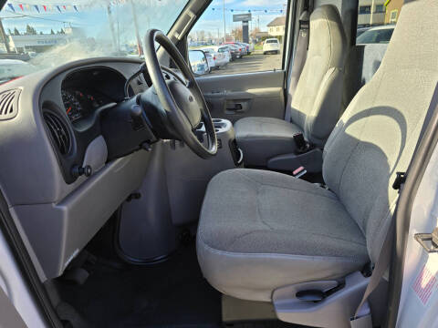 2002 Ford E-Series E-250