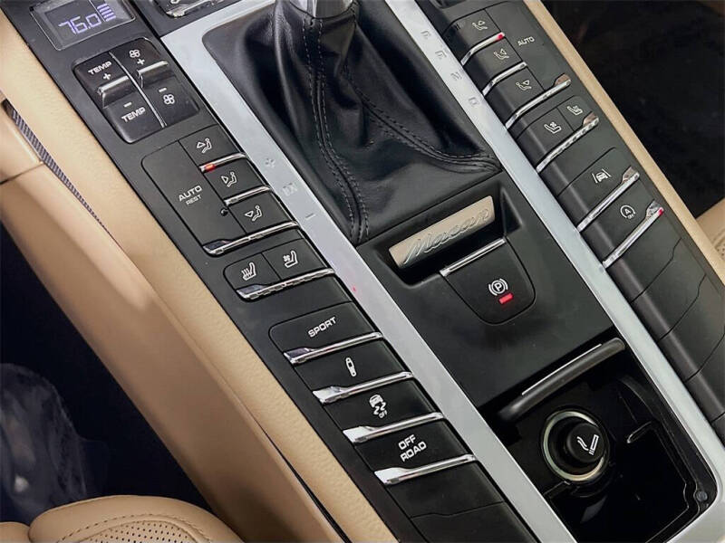 2020 Porsche Macan S