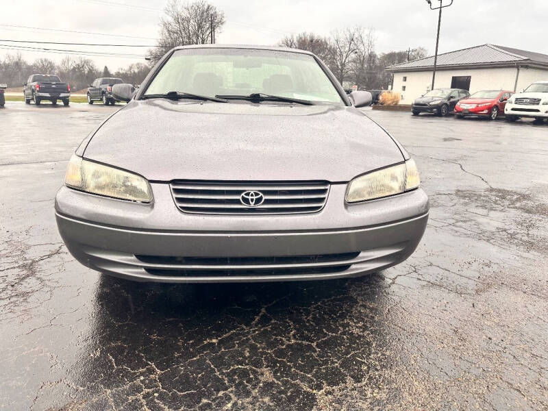 1999 Toyota Camry LE
