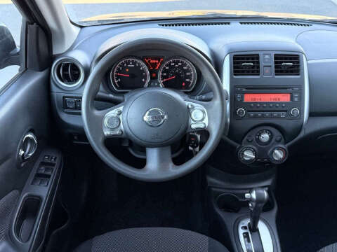 2014 Nissan Versa 1.6 SV