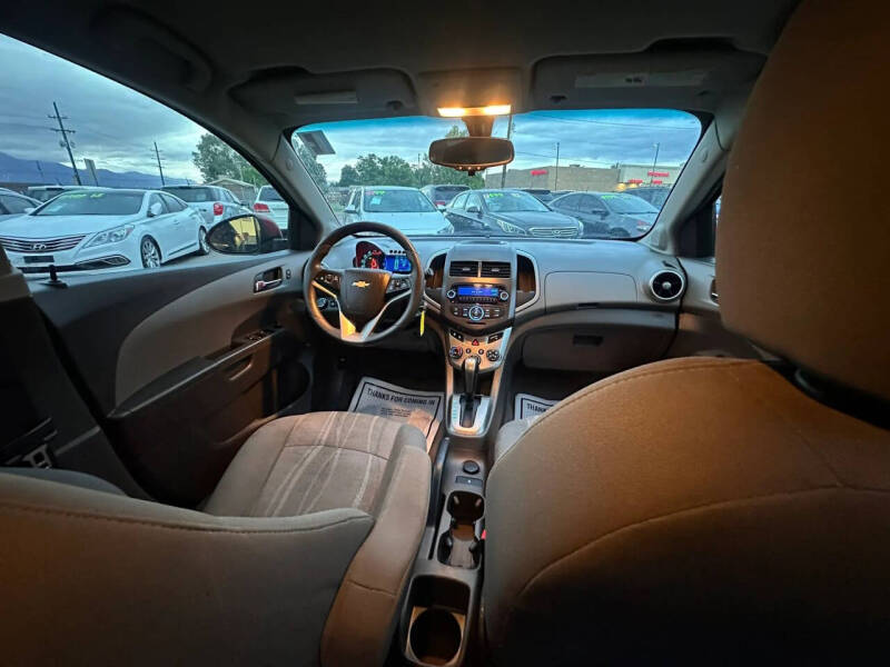 2015 Chevrolet Sonic LT Auto