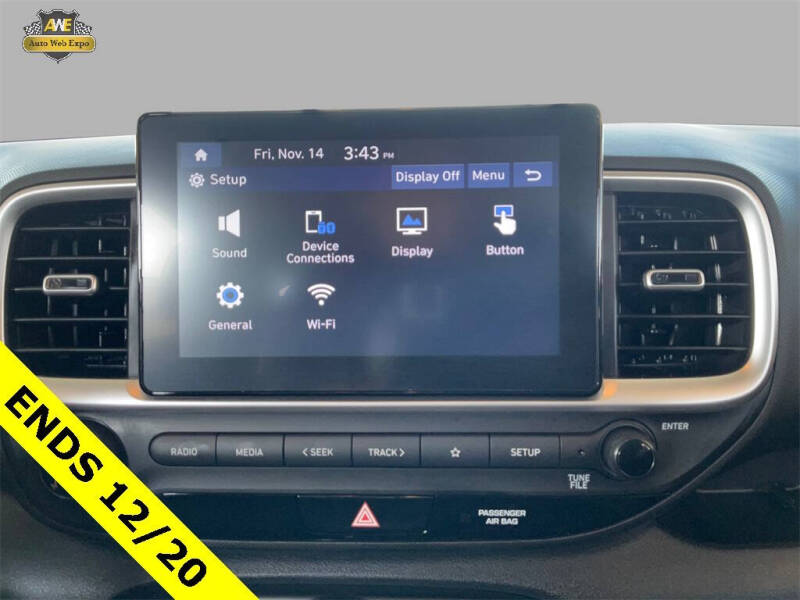 2022 Hyundai Venue SEL