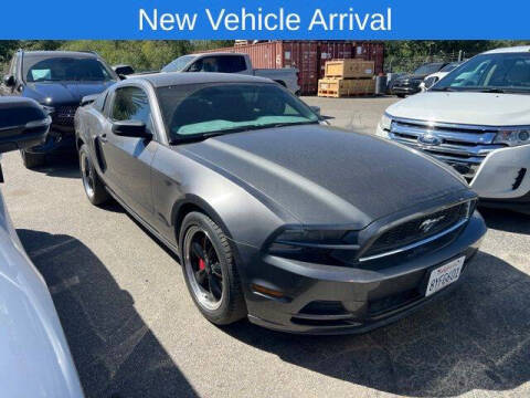 2014 Ford Mustang V6 Photo