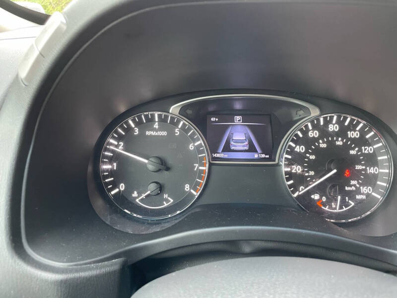 2016 Nissan Pathfinder SL