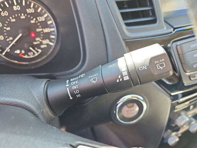 2016 Nissan Pathfinder SV