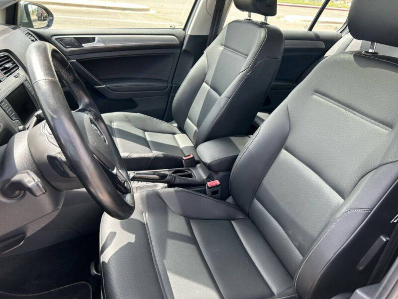 2016 Volkswagen Golf