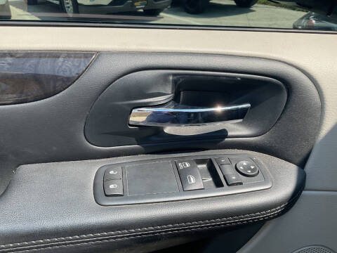 2016 Dodge Grand Caravan American Value Package