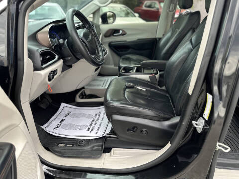 2019 Chrysler Pacifica Touring L