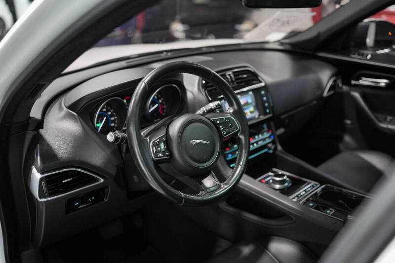2017 Jaguar F-PACE 35t Premium