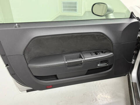 2008 Dodge Challenger SRT8