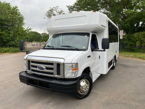 2017 Ford E-Series for sale at JMAC IMPORT AND EXPORT STORAGE WAREHOUSE in Bloomfield NJ