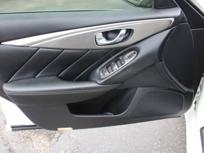 2017 Infiniti Q50 3.0T Signature Edition