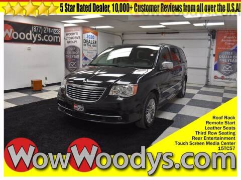 2015 Chrysler Town and Country for sale at WOODY'S AUTOMOTIVE GROUP in Chillicothe MO