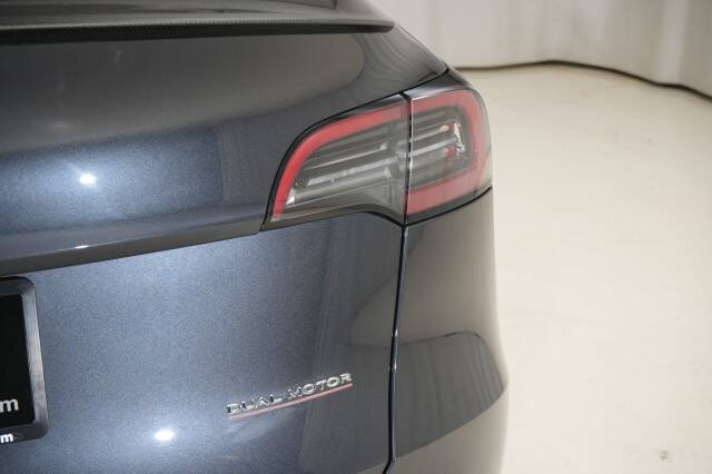 2024 Tesla Model Y Performance