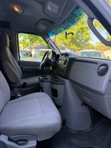 2014 Ford E-Series E-250