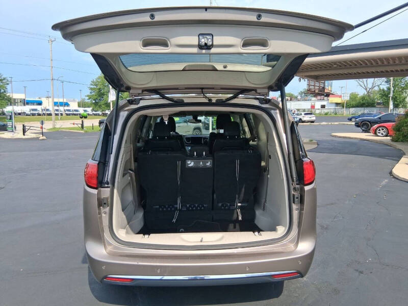 2018 Chrysler Pacifica Touring L Plus