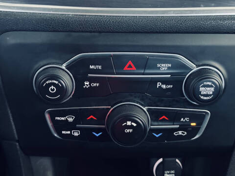 2018 Dodge Charger SXT