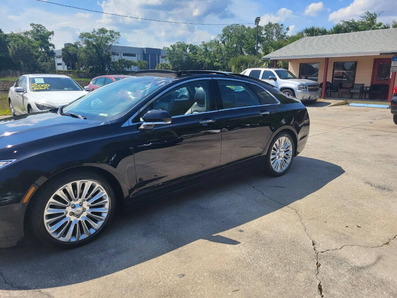 2016 Lincoln MKZ for sale at FAMILY AUTO BROKERS in Longwood, FL