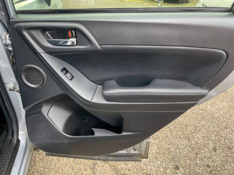 2014 Subaru Forester 2.0XT Touring