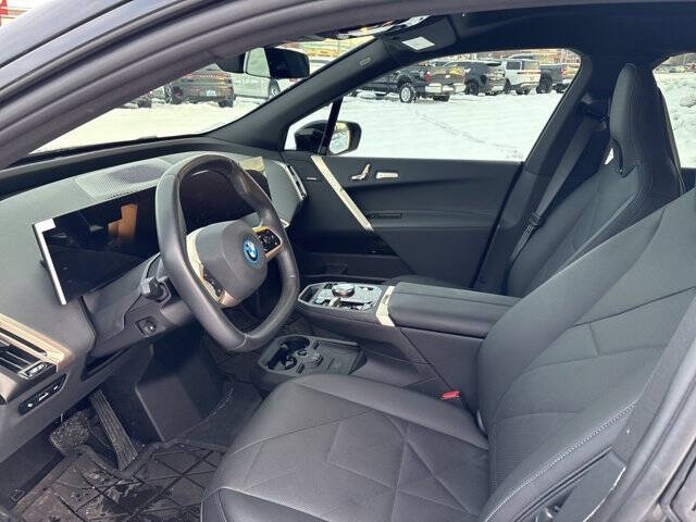 2025 BMW iX xDrive50