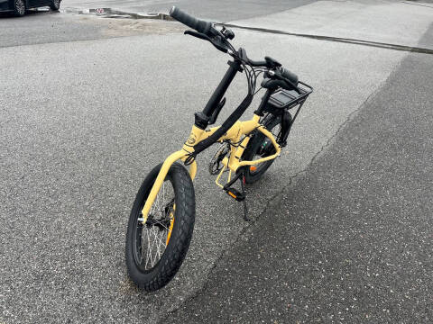 2025 Benelli E-Fold 500