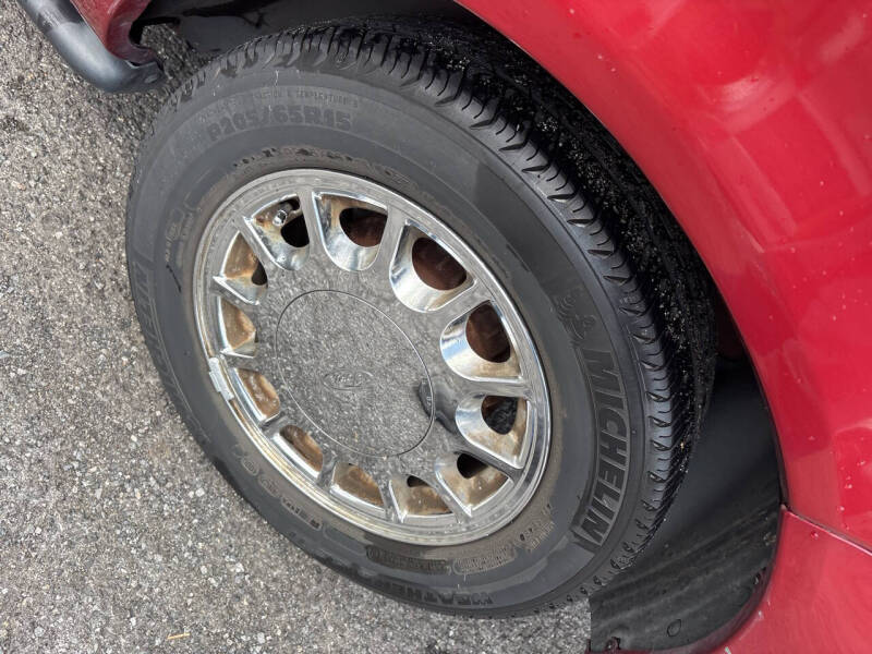 1998 Ford Taurus SE