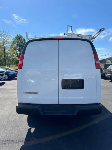 2017 Chevrolet Express 2500