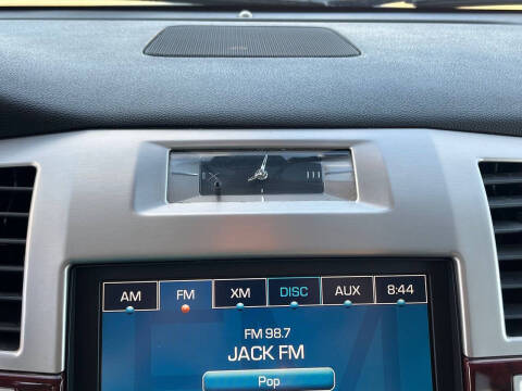 2010 Cadillac Escalade Luxury