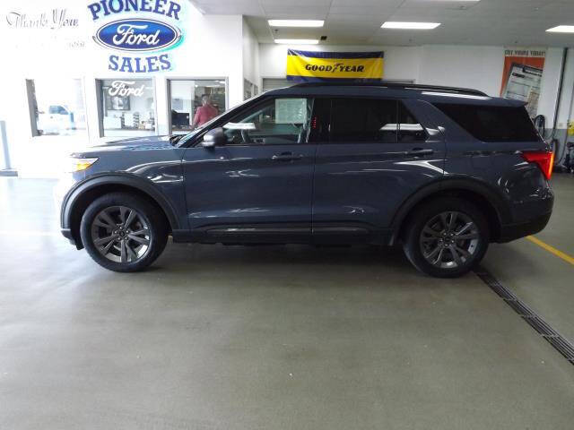 Used 2021 Ford Explorer XLT with VIN 1FMSK8DH5MGB29670 for sale in Platteville, WI