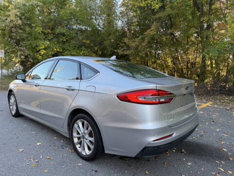 2019 Ford Fusion Hybrid SE